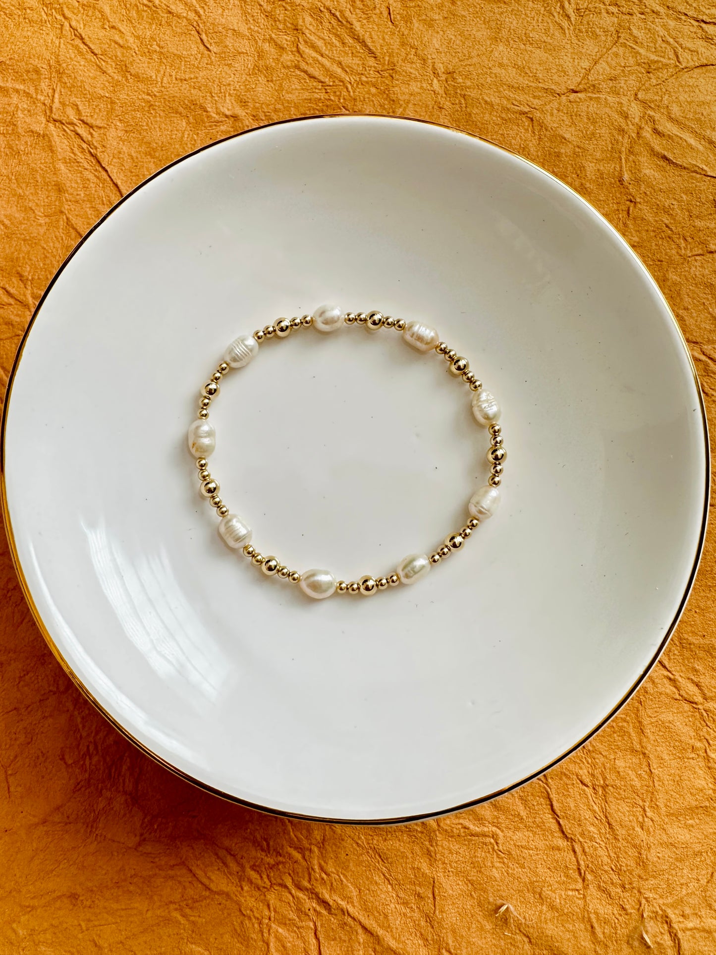 Peaks and Valleys Pearl Beaded Bracelet